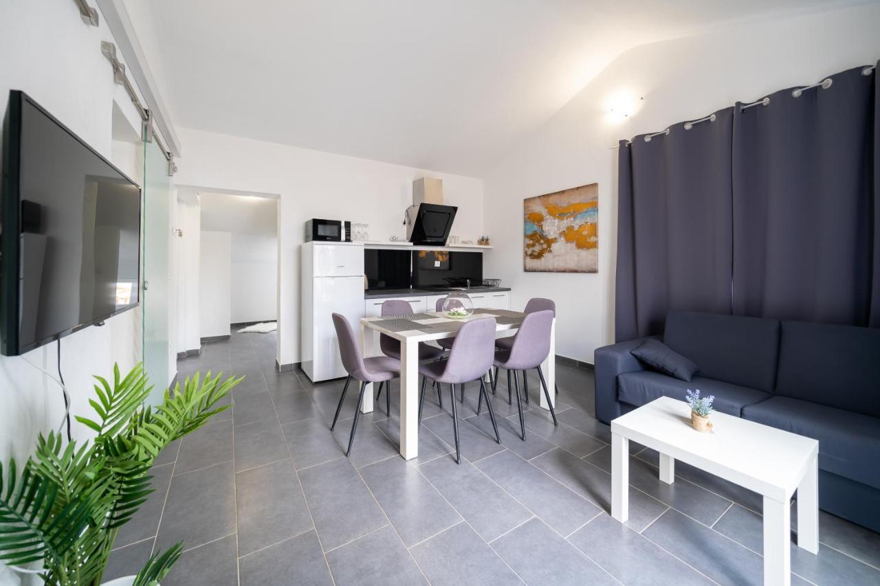Holiday Apartments Amarilis Pakoštane Dış mekan fotoğraf