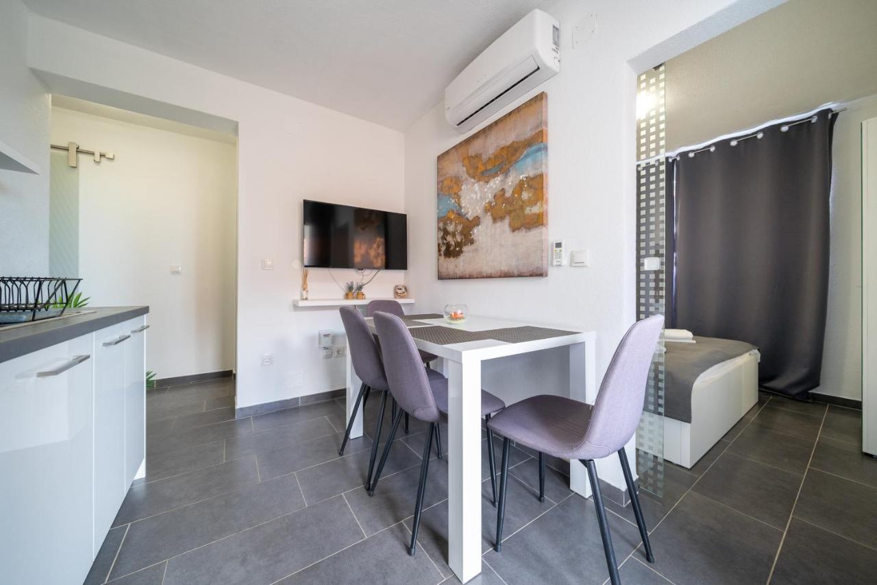 Holiday Apartments Amarilis Pakoštane Dış mekan fotoğraf