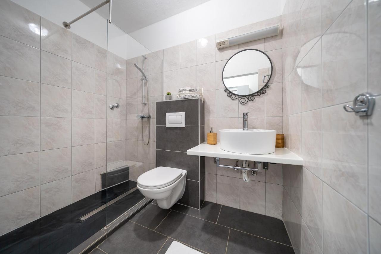 Holiday Apartments Amarilis Pakoštane Dış mekan fotoğraf