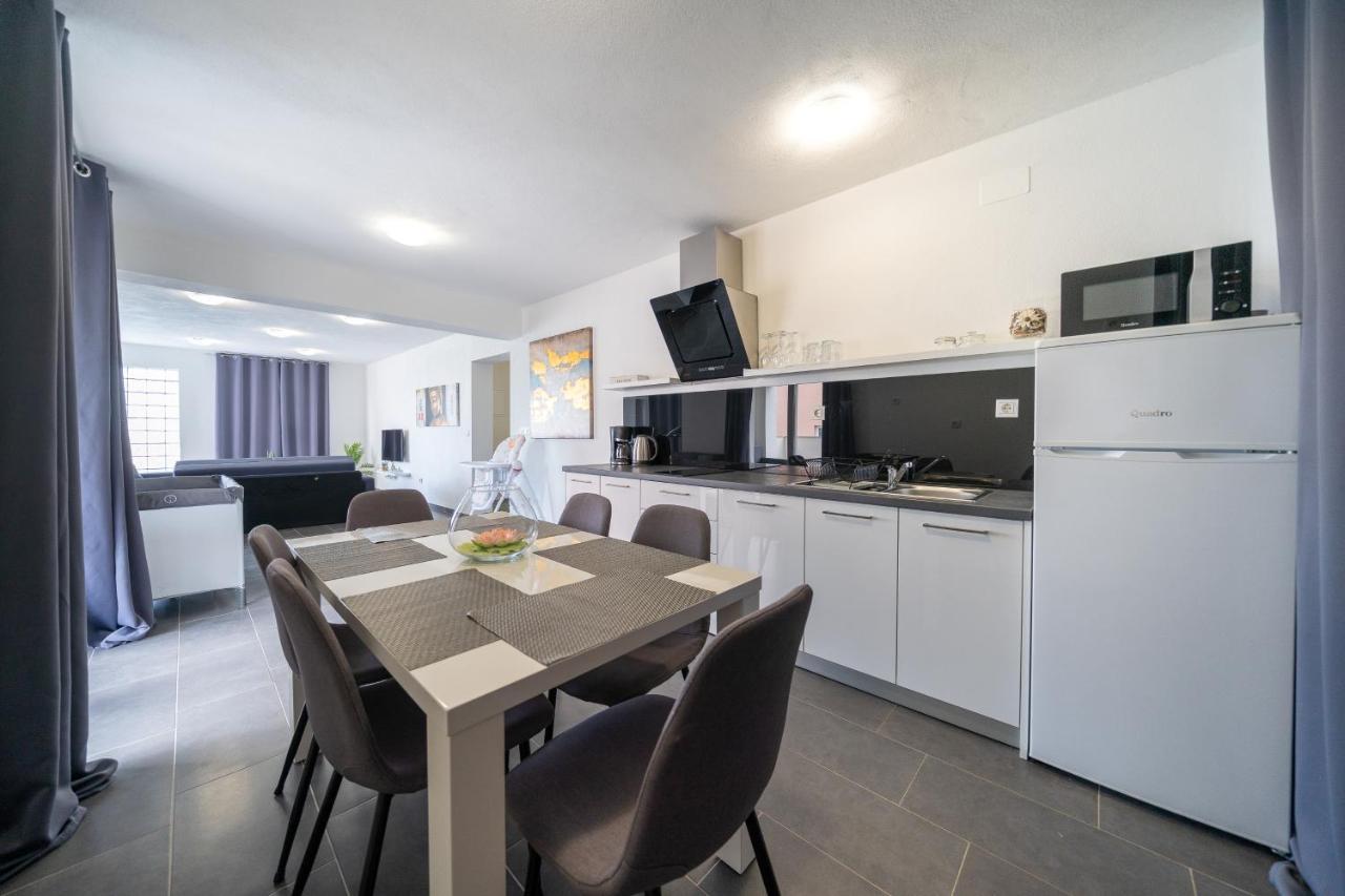 Holiday Apartments Amarilis Pakoštane Dış mekan fotoğraf