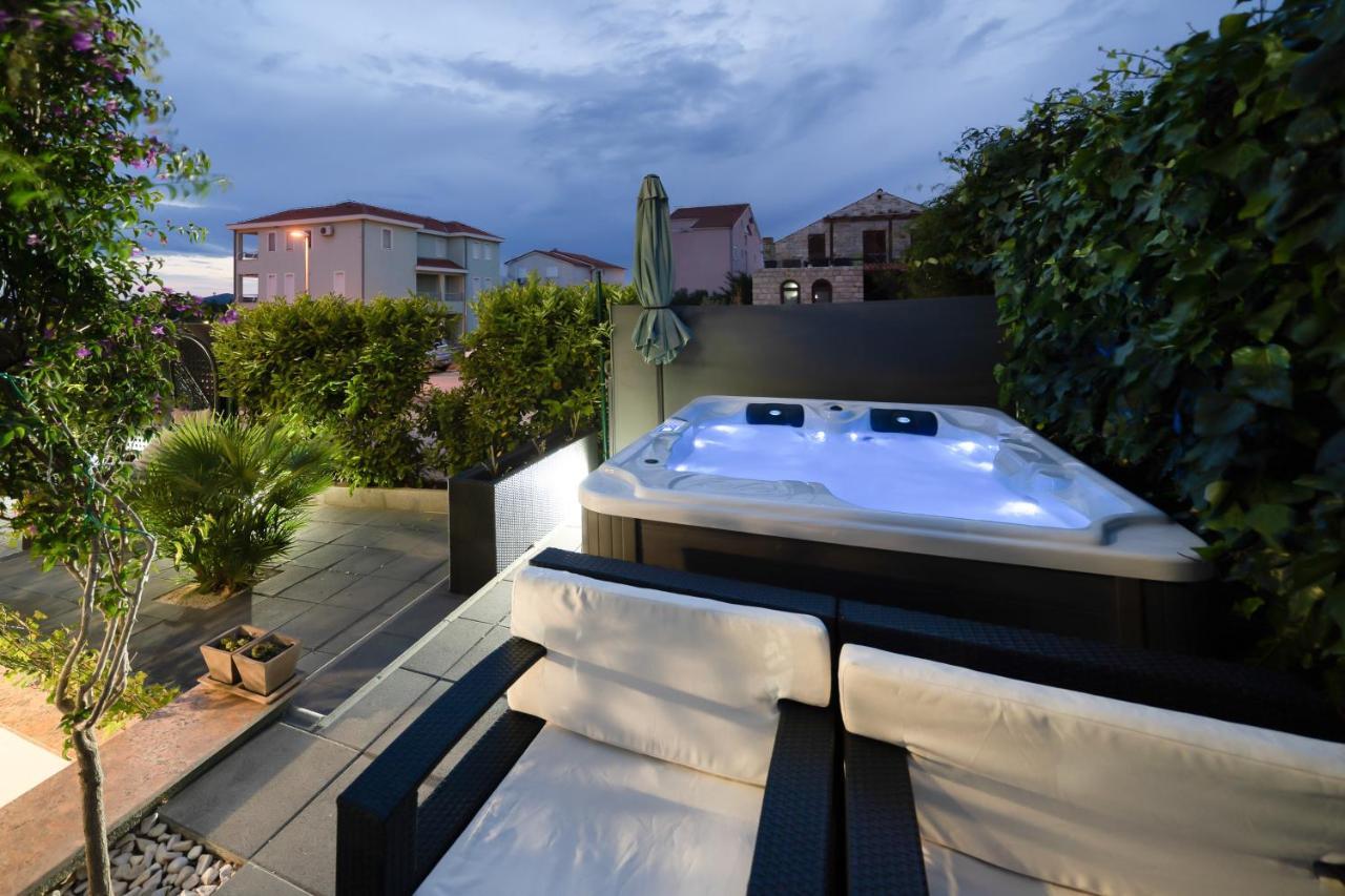 Holiday Apartments Amarilis Pakoštane Dış mekan fotoğraf