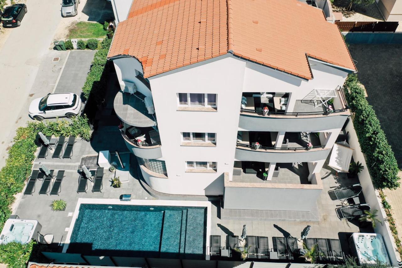 Holiday Apartments Amarilis Pakoštane Dış mekan fotoğraf