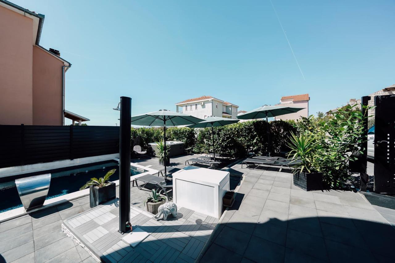 Holiday Apartments Amarilis Pakoštane Dış mekan fotoğraf
