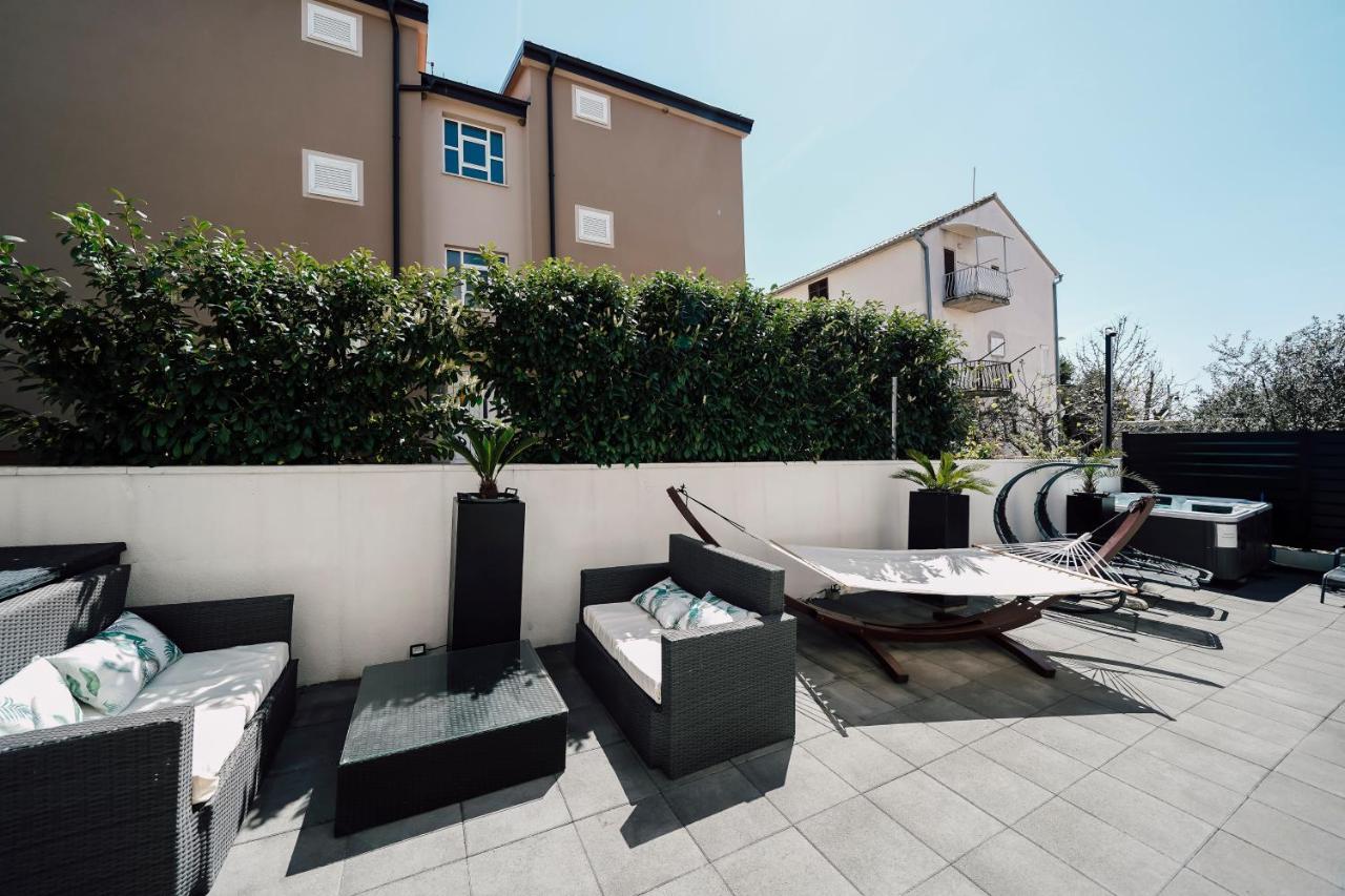 Holiday Apartments Amarilis Pakoštane Dış mekan fotoğraf